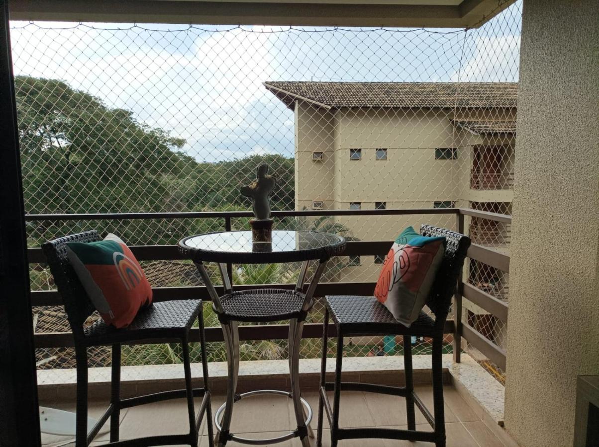 Aldeia Do Lago: Lakeside Apartment with Modern Kitchen and Pool Access Caldas Novas Exterior photo